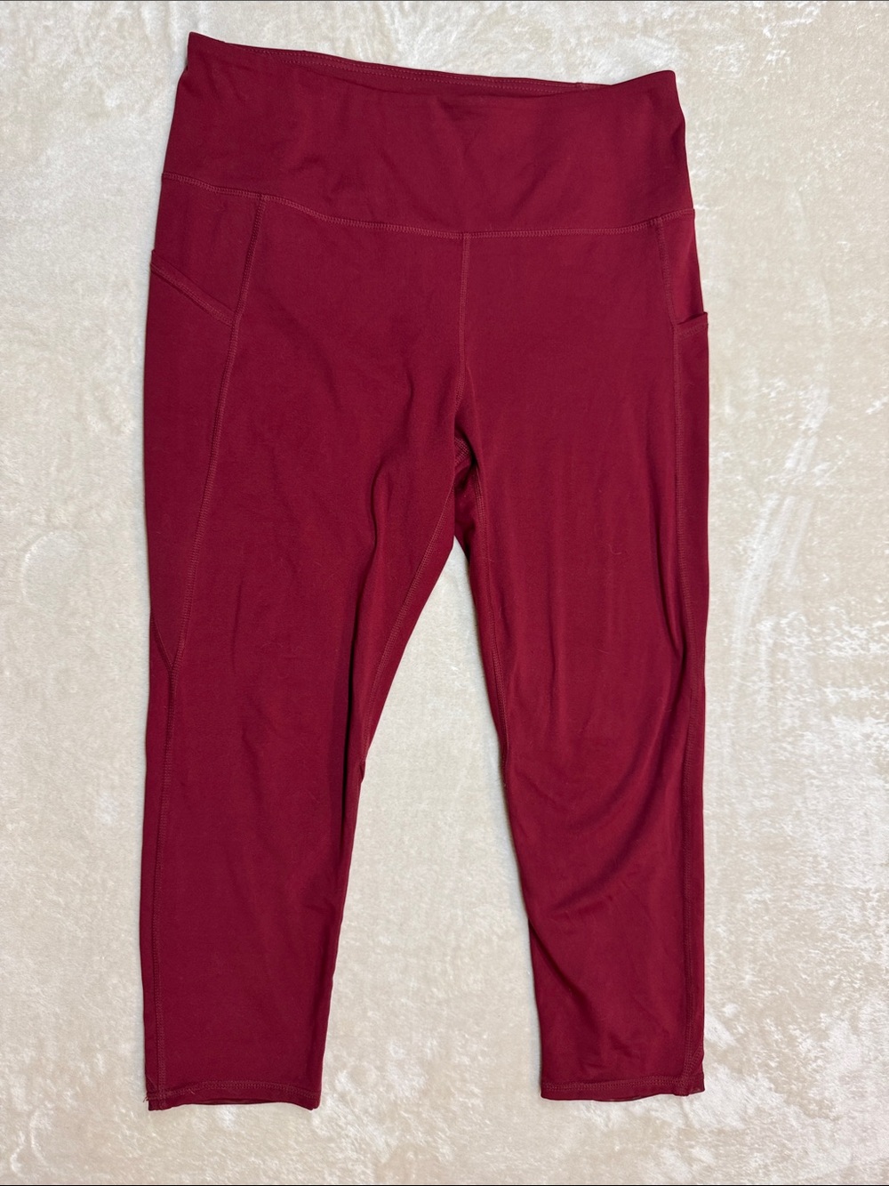 Head Burgundy Capri Leggings with Side Pockets